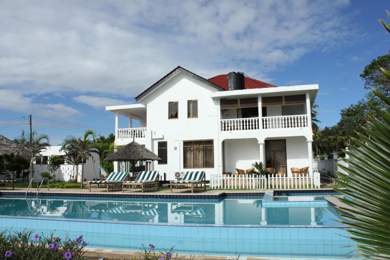 Villa Dahl Beach Resort ดาร์เอสซาลาม ภายนอก รูปภาพ