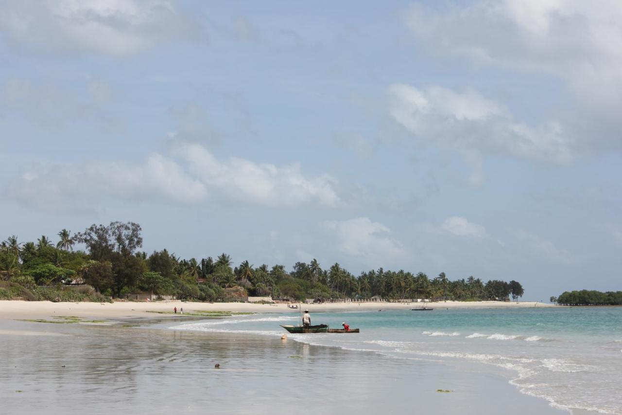 Villa Dahl Beach Resort ดาร์เอสซาลาม ภายนอก รูปภาพ