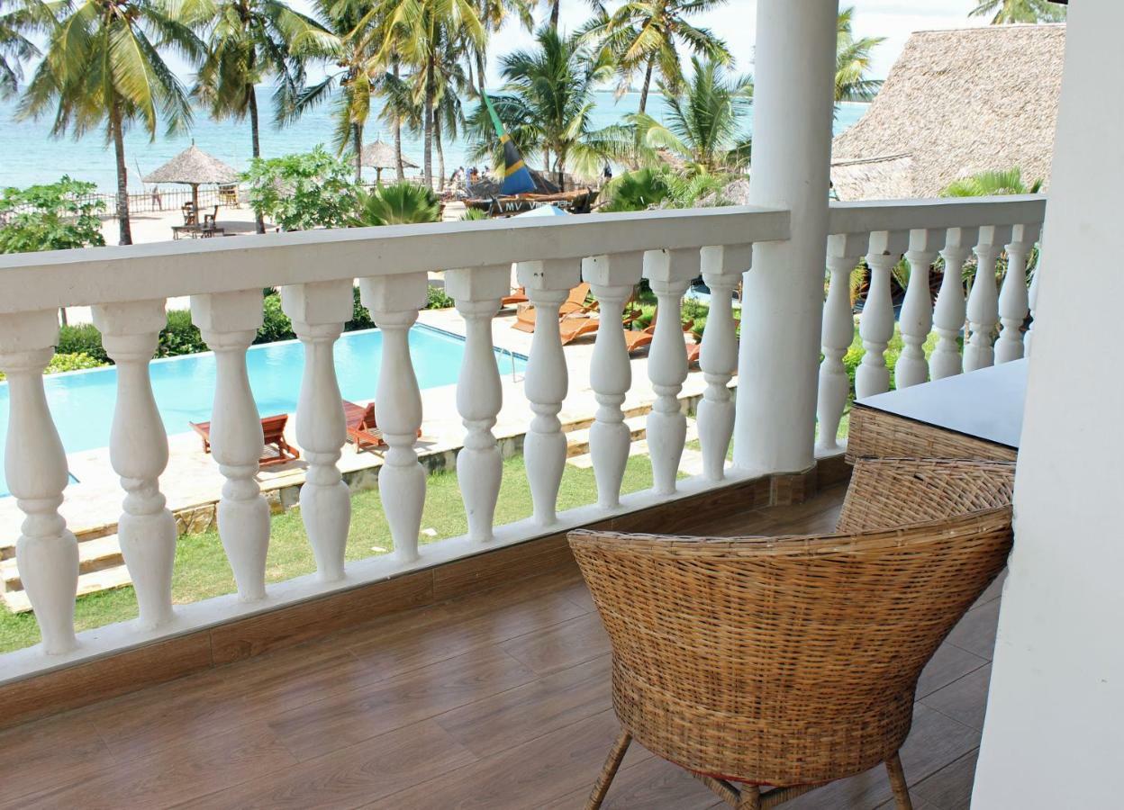 Villa Dahl Beach Resort ดาร์เอสซาลาม ภายนอก รูปภาพ