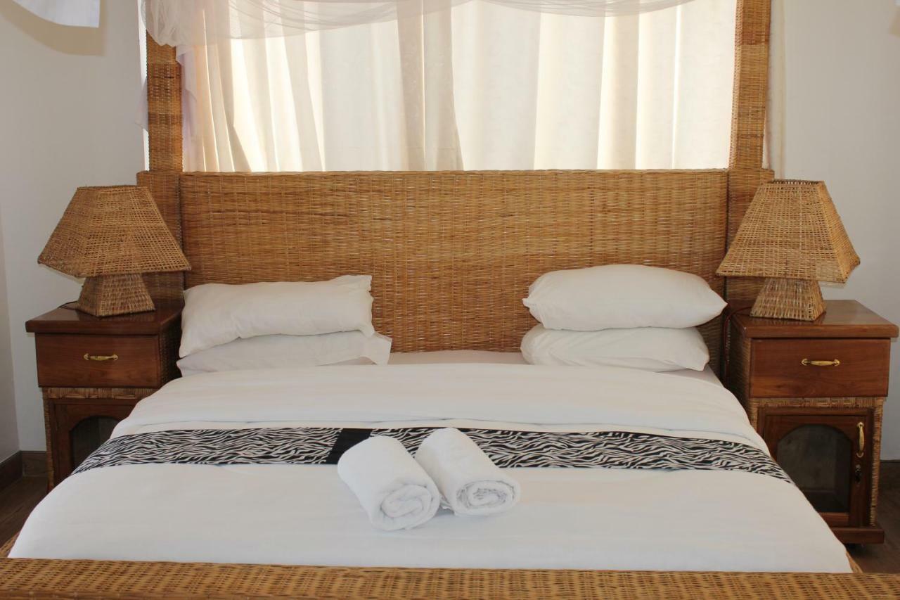 Villa Dahl Beach Resort ดาร์เอสซาลาม ภายนอก รูปภาพ