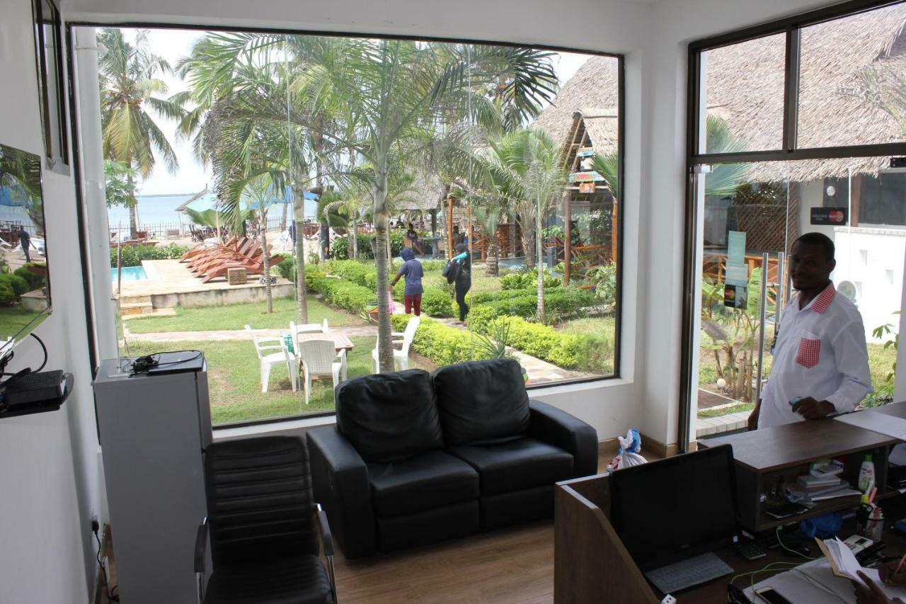 Villa Dahl Beach Resort ดาร์เอสซาลาม ภายนอก รูปภาพ